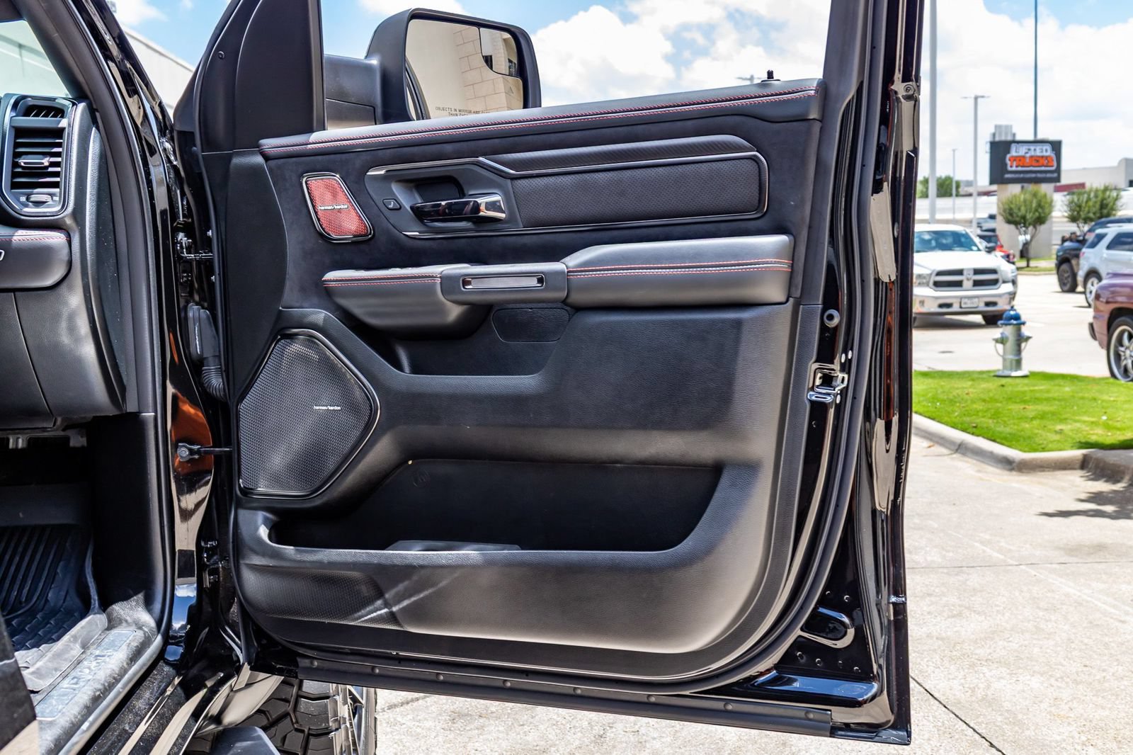 Used 2025 RAM 1500 RHO w/ RHO Level 1 Equipment Group AWD/4WD image 39
