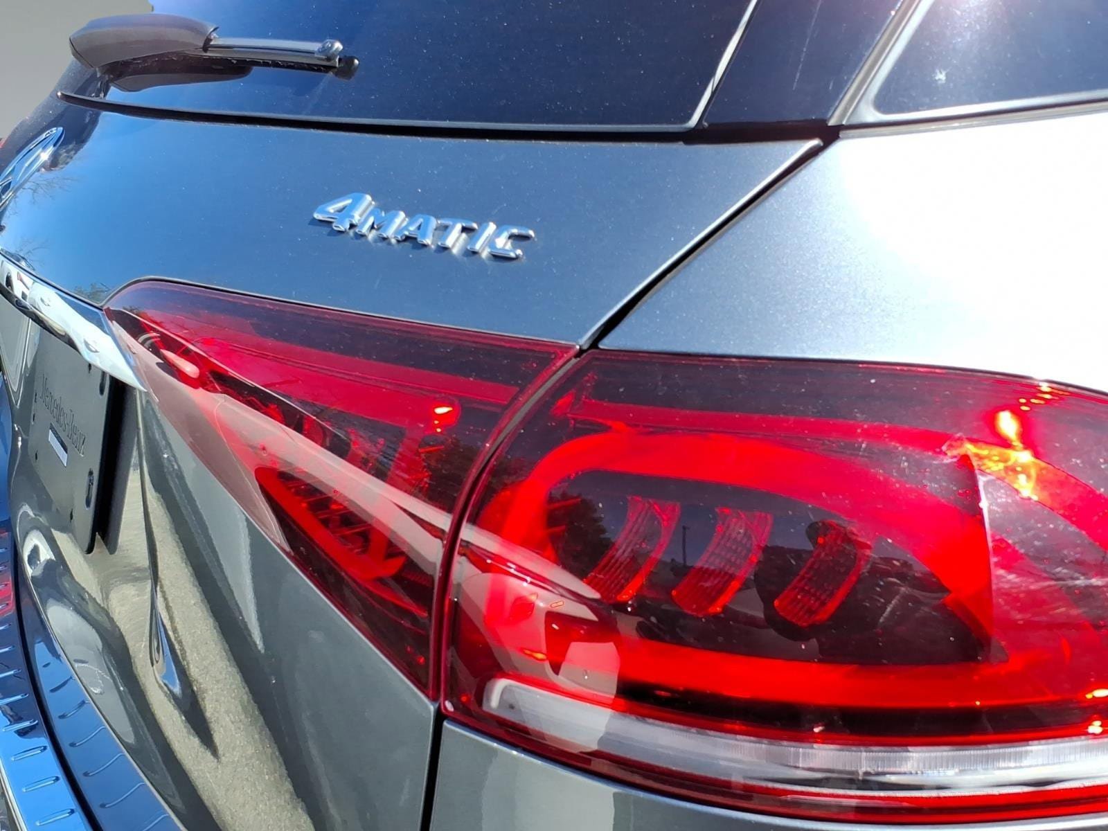 Used 2022 Mercedes-Benz GLE 350 4MATIC image 4