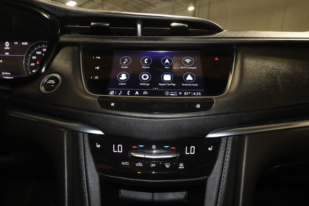 Certified 2025 Cadillac XT5 Premium Luxury w/ Technology Package AWD/4WD image 17