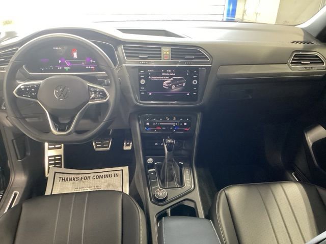 Certified 2024 Volkswagen Tiguan SE R-Line image 7