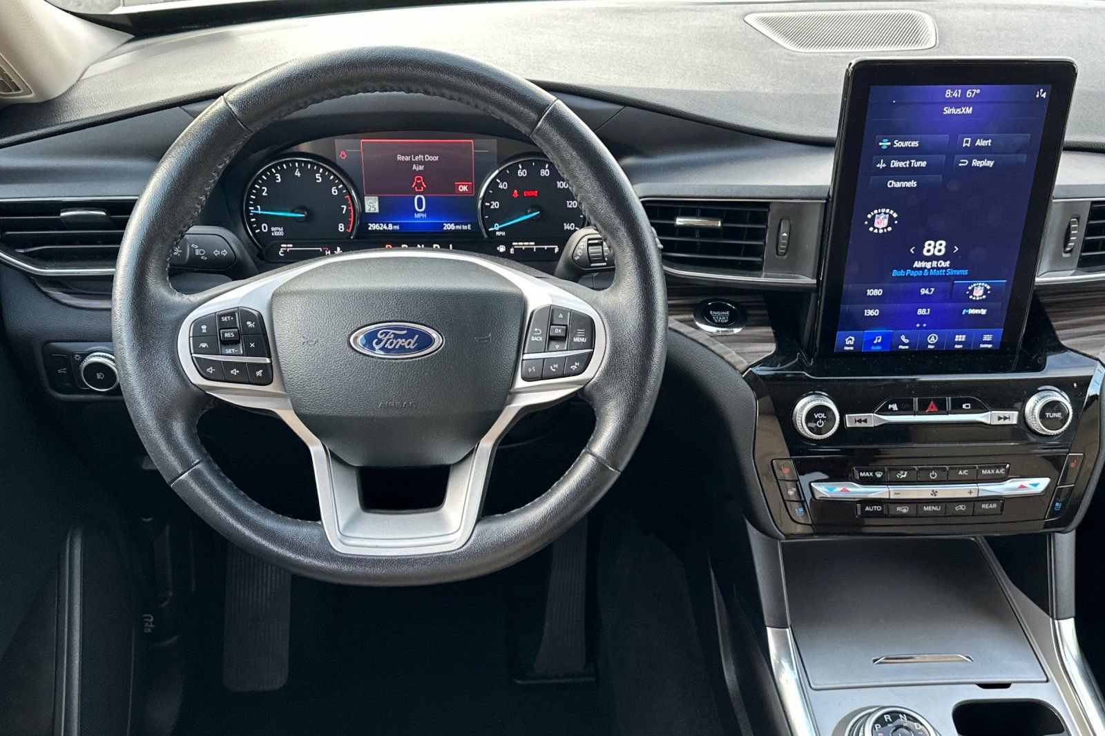 Used 2023 Ford Explorer Limited w/ Limited Technology Package image 15