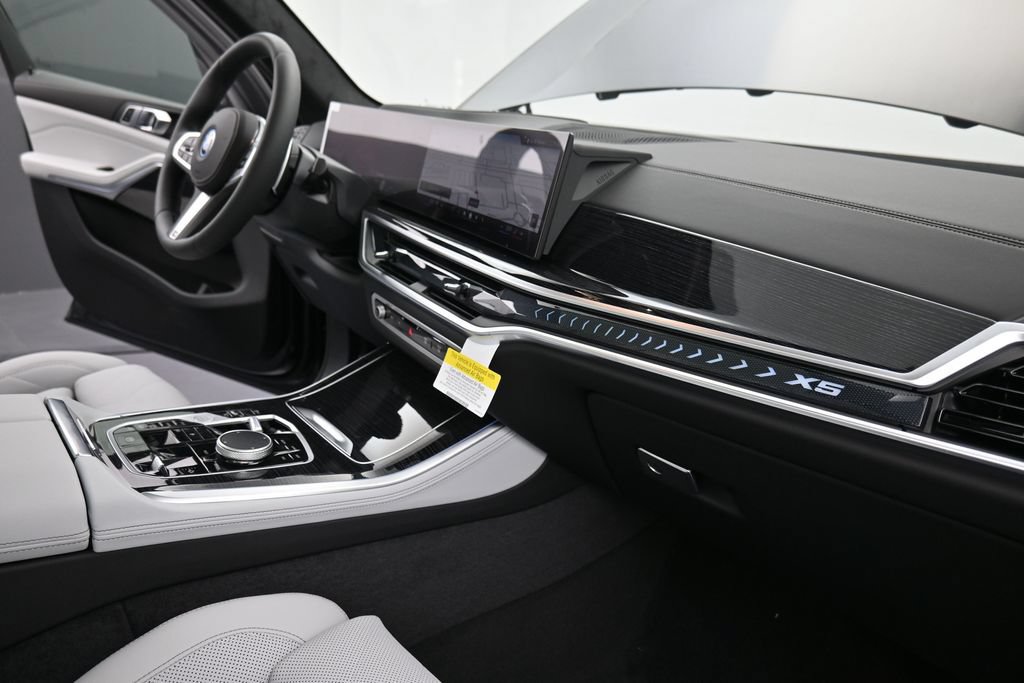 New 2026 BMW X5 xDrive50e w/ M Sport Package AWD/4WD image 20
