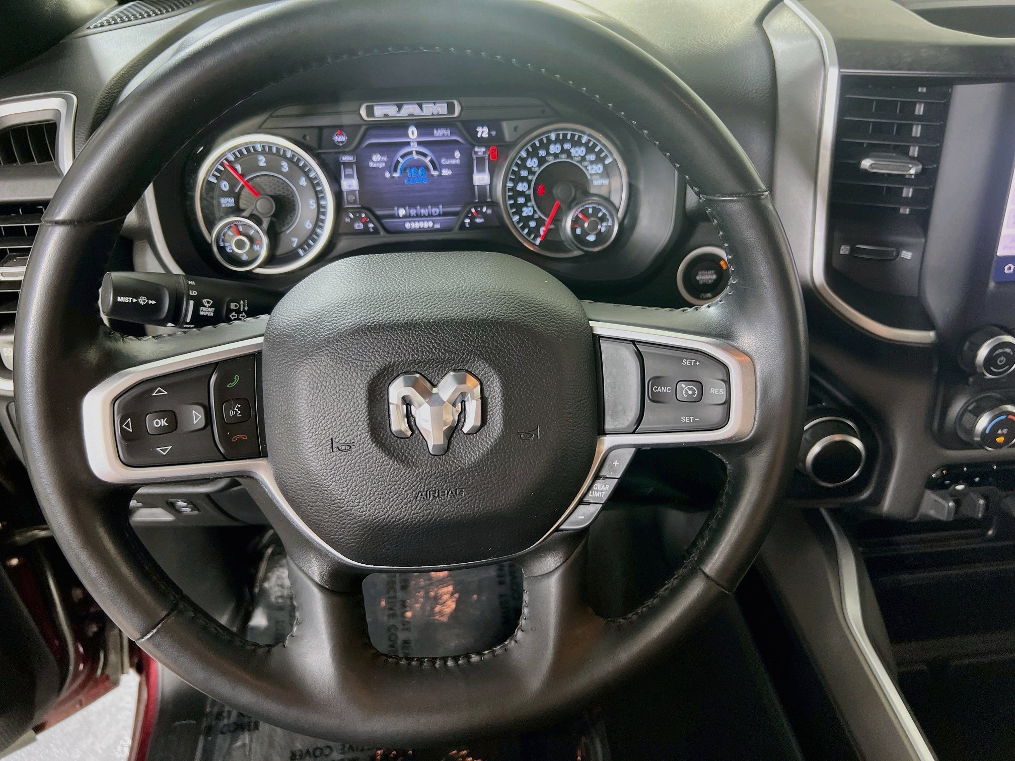 Used 2022 RAM 1500 Big Horn AWD/4WD image 11