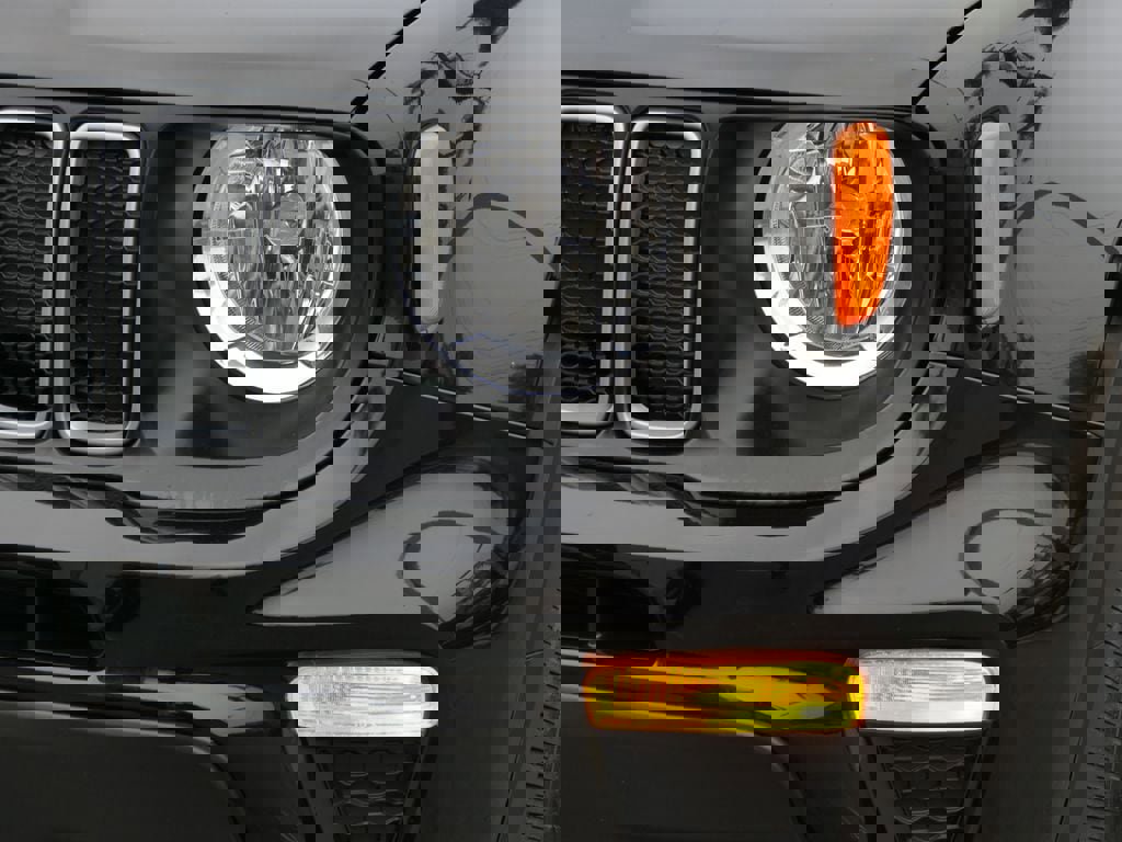 Used 2022 Jeep Renegade Latitude image 10