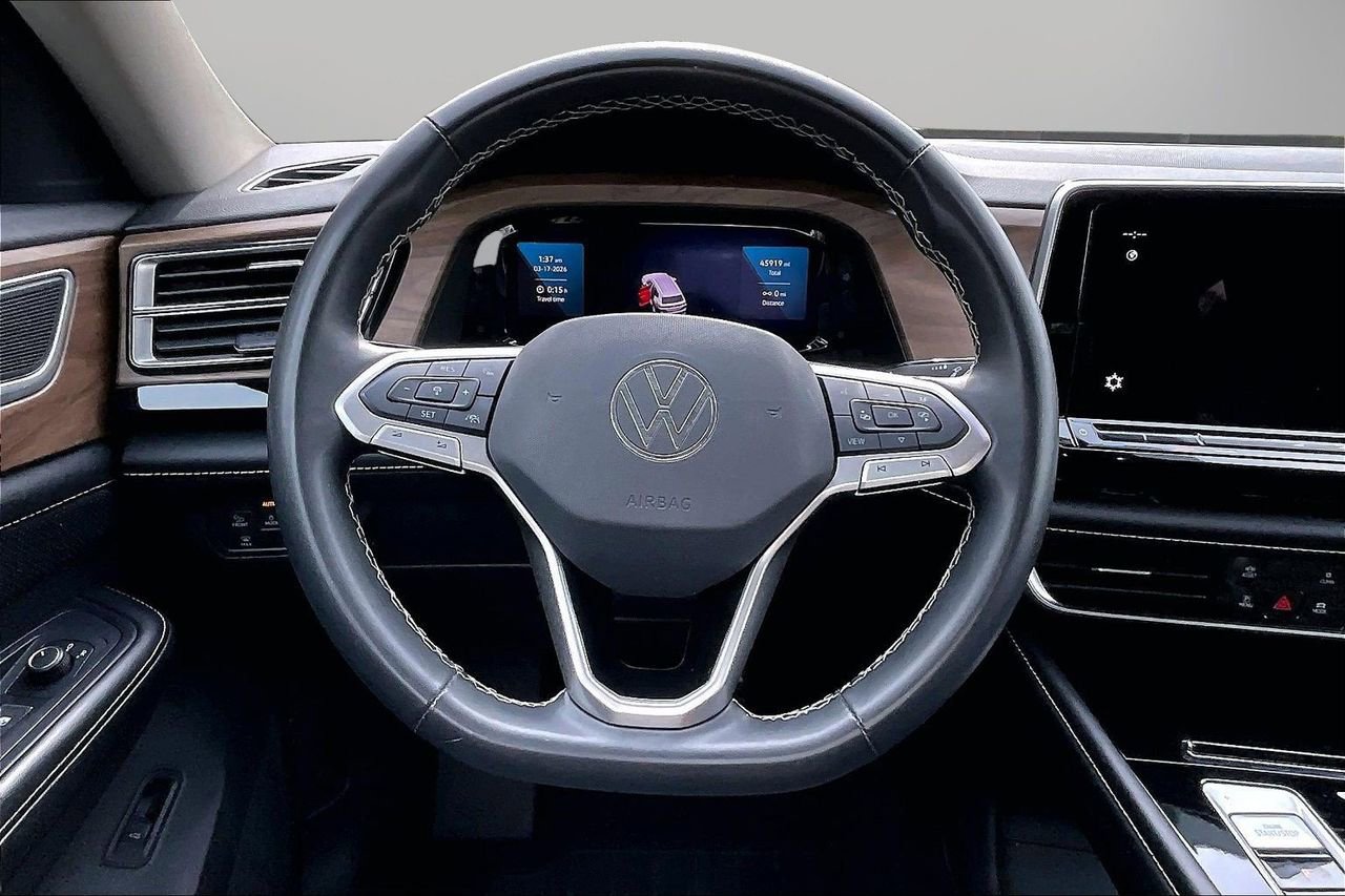 Used 2024 Volkswagen Atlas SE image 11