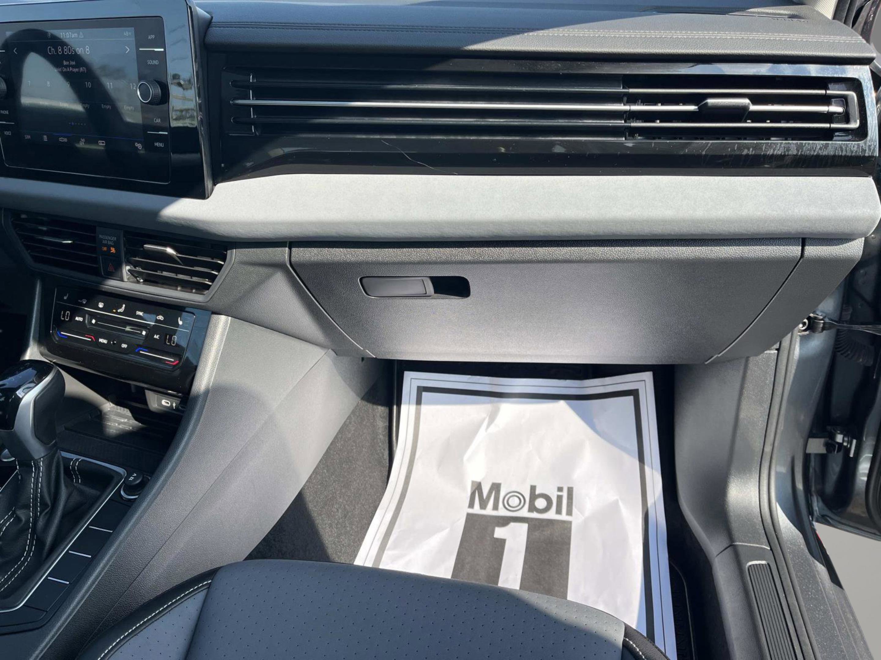 Used 2025 Volkswagen Jetta SE image 22