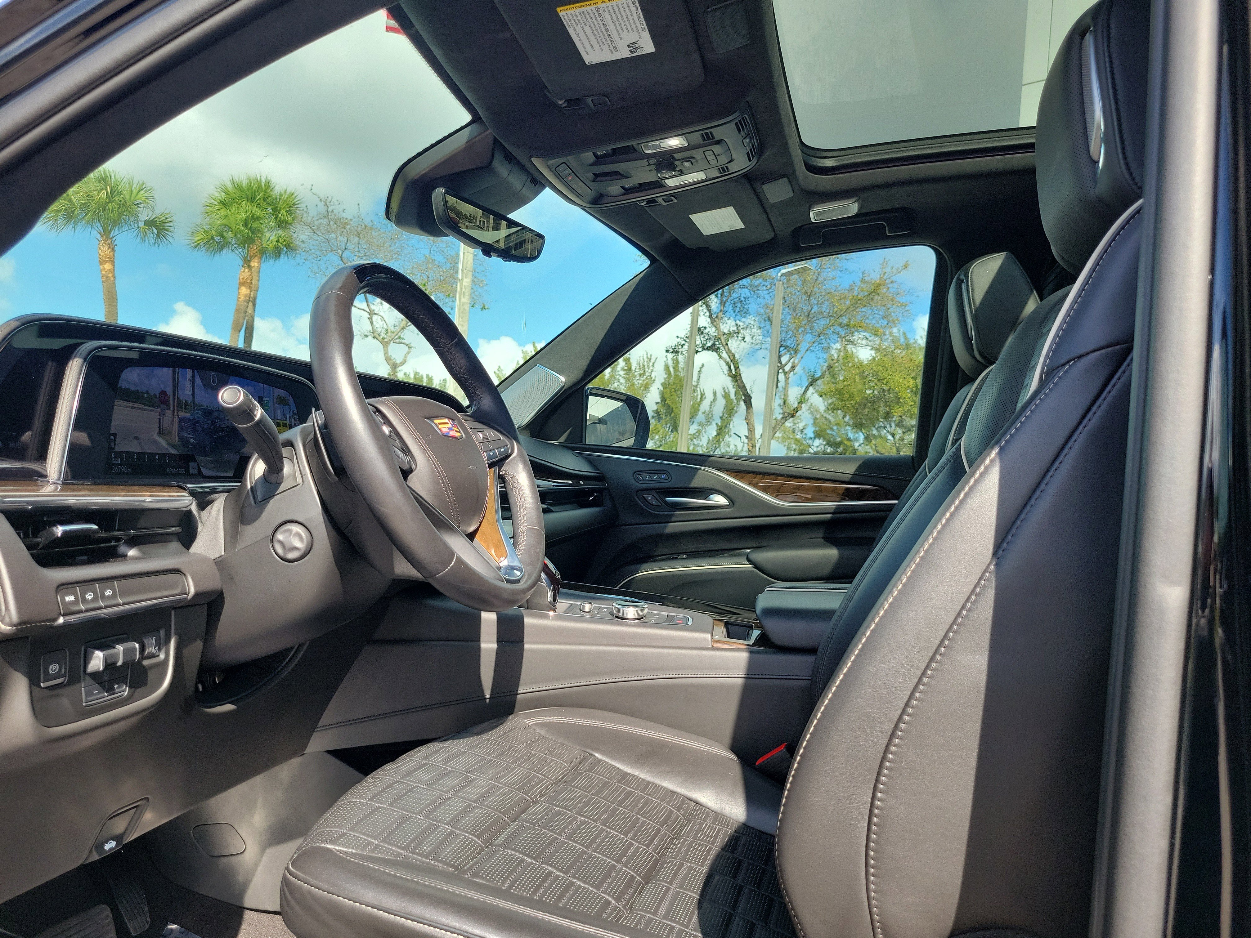 Used 2023 Cadillac Escalade ESV Sport Platinum image 9