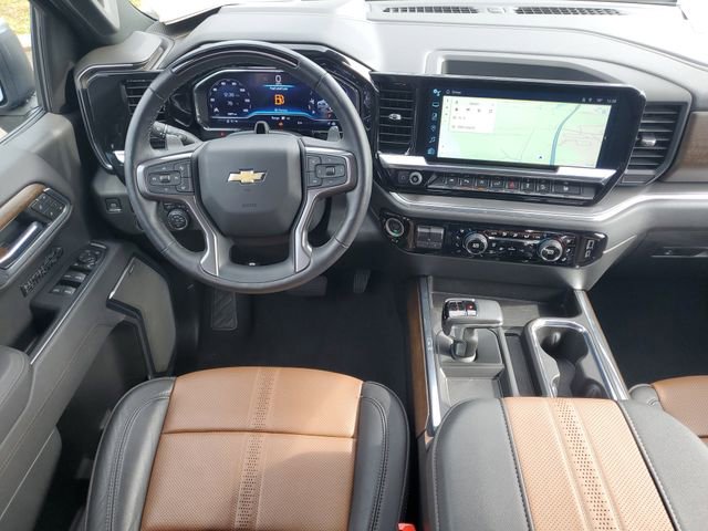 Used 2025 Chevrolet Silverado 1500 High Country w/ Technology Package image 13