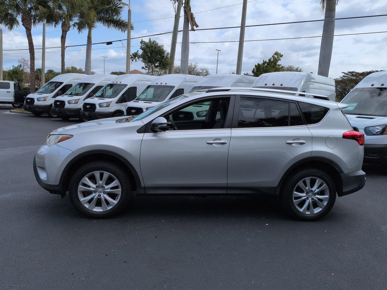 Used 2014 Toyota RAV4 Limited image 6