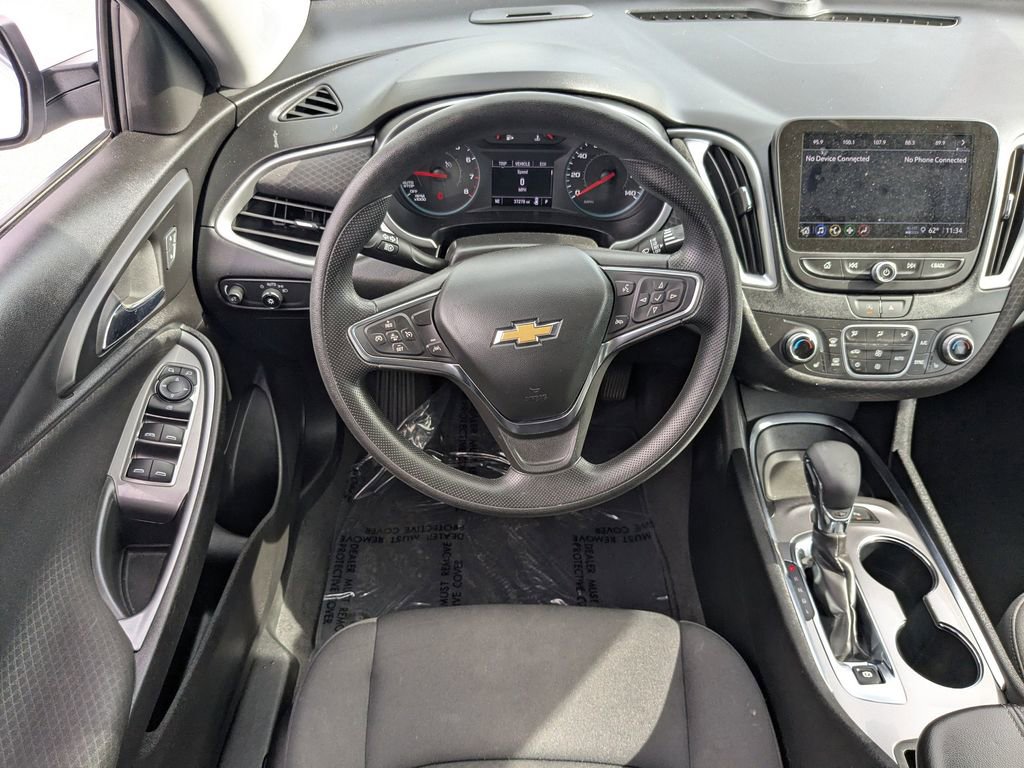 Used 2024 Chevrolet Malibu LT image 17