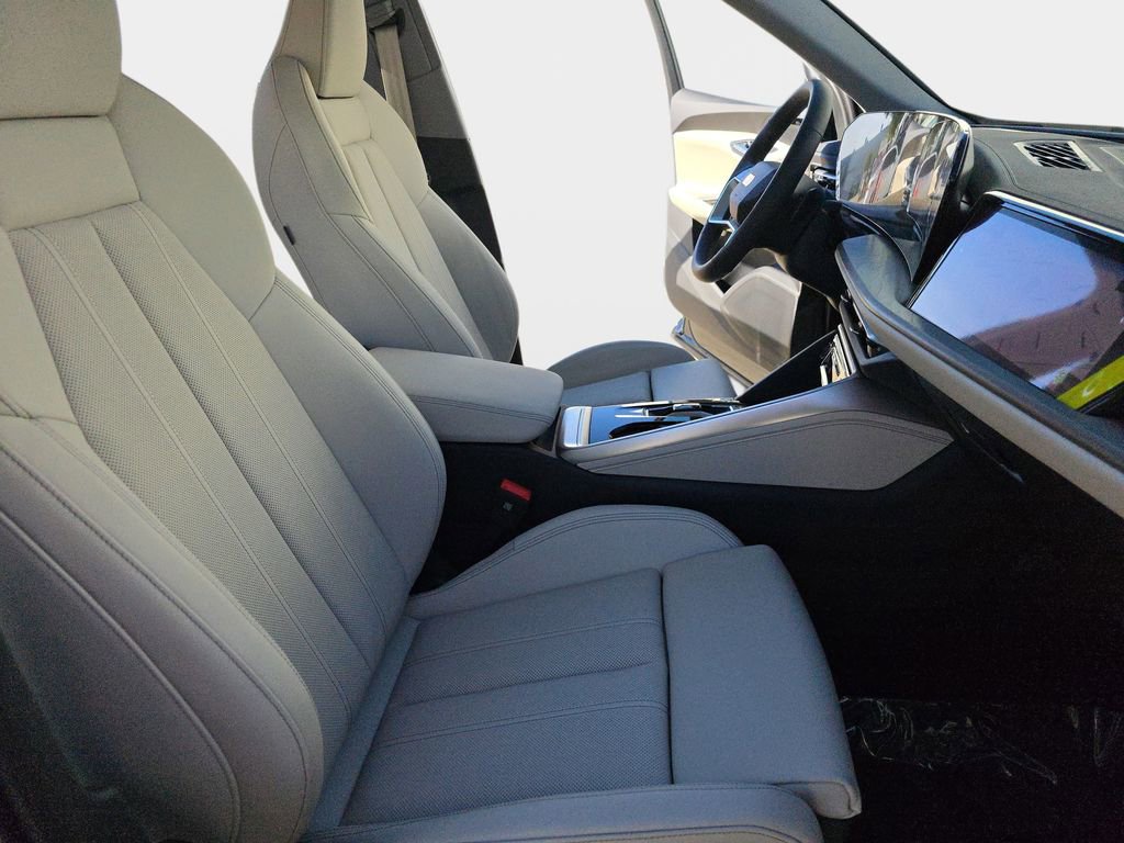 New 2025 Audi Q5 Prestige image 10
