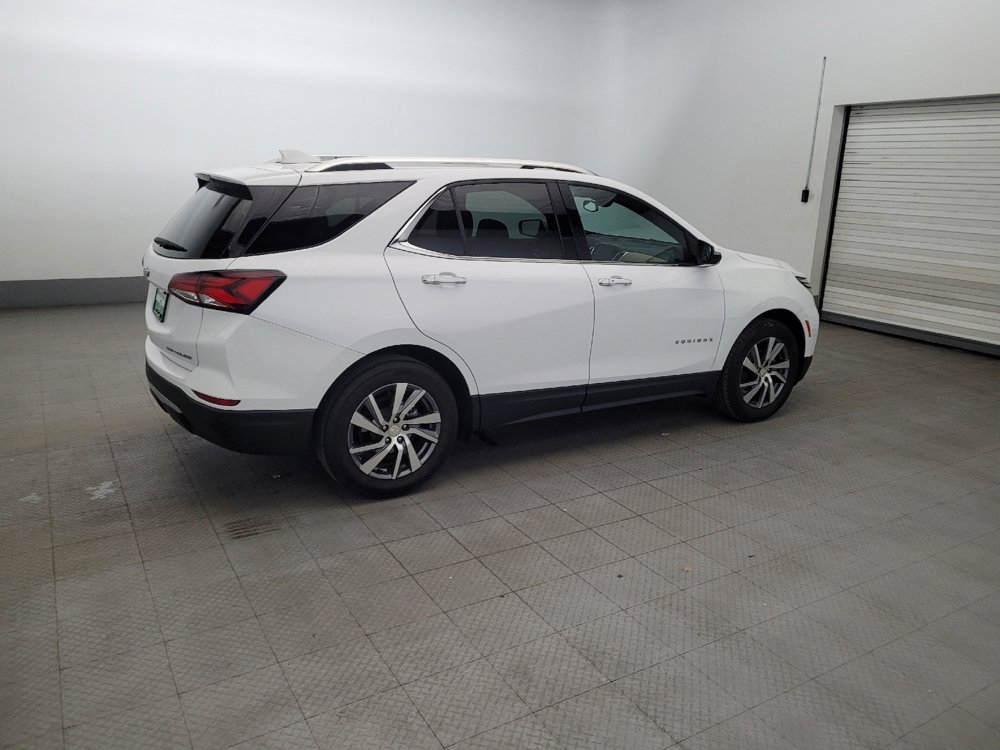 Used 2023 Chevrolet Equinox Premier AWD/4WD image 10