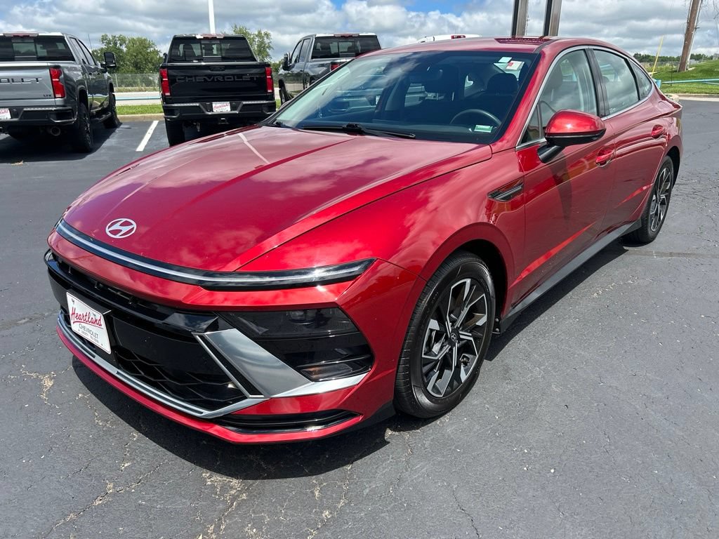 Used 2025 Hyundai Sonata SEL FWD image 9