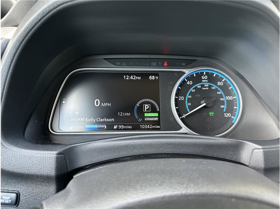 Used 2025 Nissan Leaf S FWD image 19