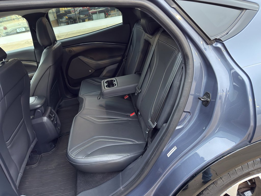 Used 2021 Ford Mustang Mach-E Premium image 12