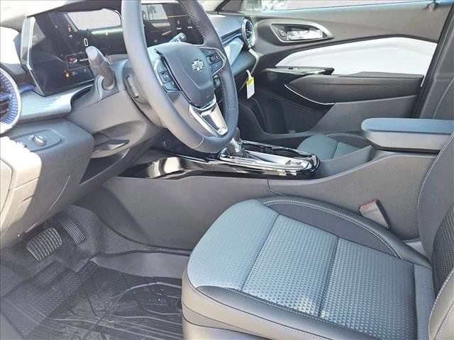 New 2026 Chevrolet Trax LT w/ Driver Confidence Package image 14