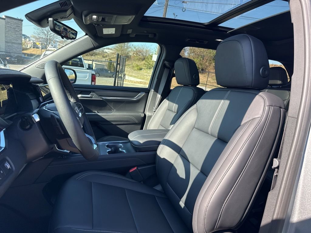 New 2026 GMC Acadia Elevation w/ Black Edition image 18