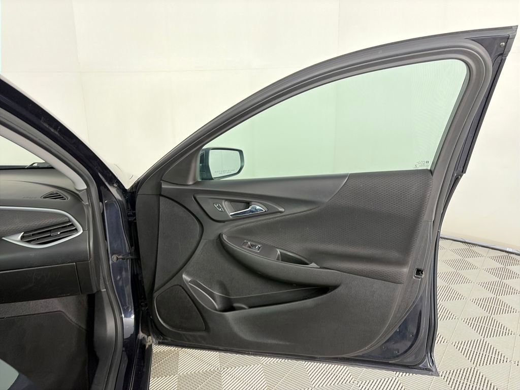 Used 2023 Chevrolet Malibu LT FWD image 30