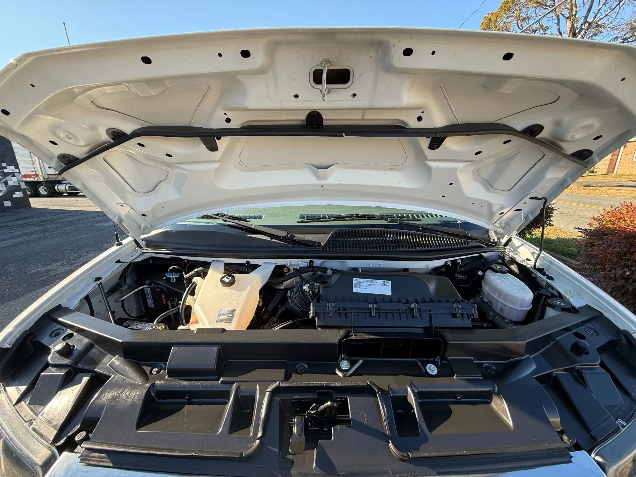 Used 2022 GMC Savana 2500 w/ Communications Package image 65