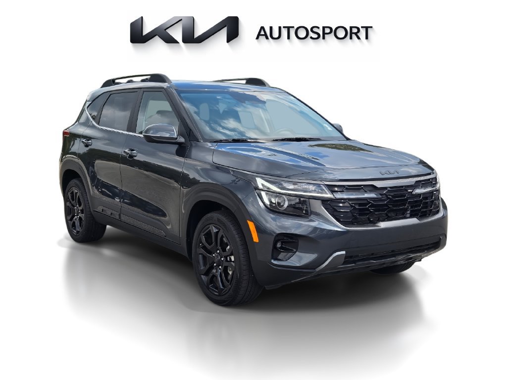 Certified 2025 Kia Seltos X-Line AWD/4WD image 3