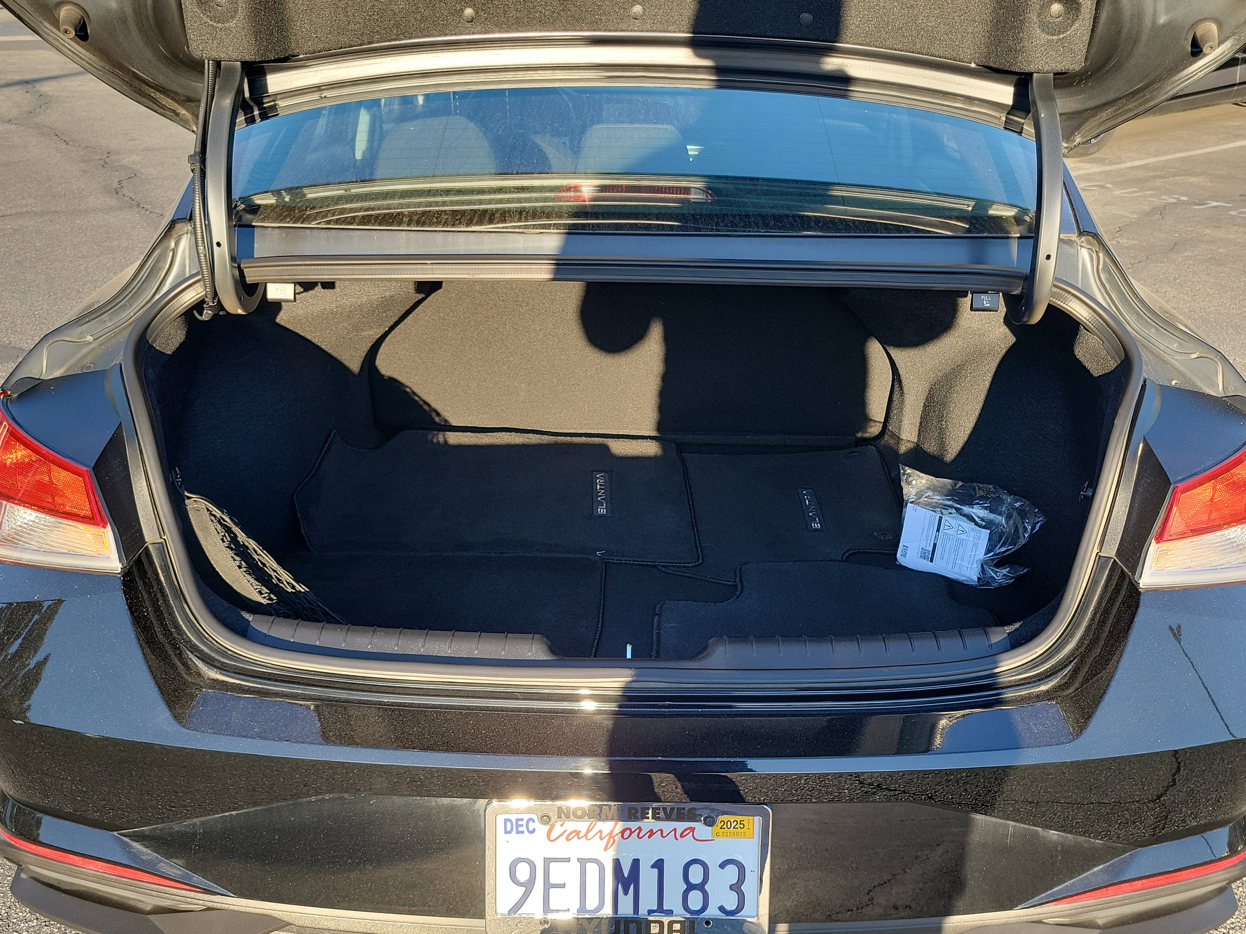 Certified 2023 Hyundai Elantra SEL w/ Cargo Package image 24