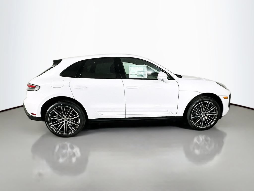 New 2026 Porsche Macan AWD/4WD image 8