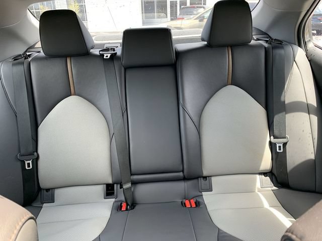 Certified 2020 Toyota Camry XLE w/ Sunroof Package FWD image 32