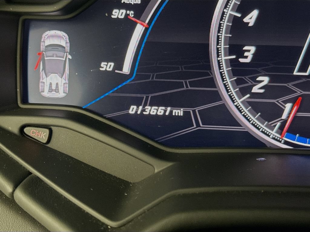 Used 2020 Lamborghini Huracan EVO AWD/4WD image 12