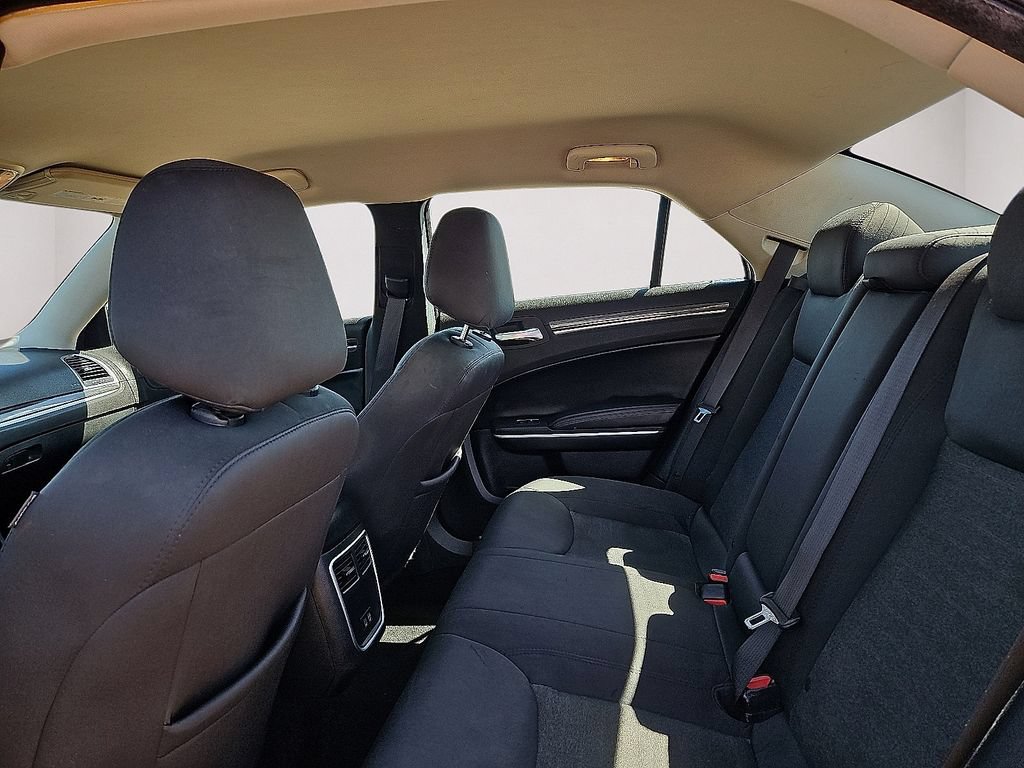 Used 2020 Chrysler 300 Touring w/ Sport Appearance Package RWD image 15