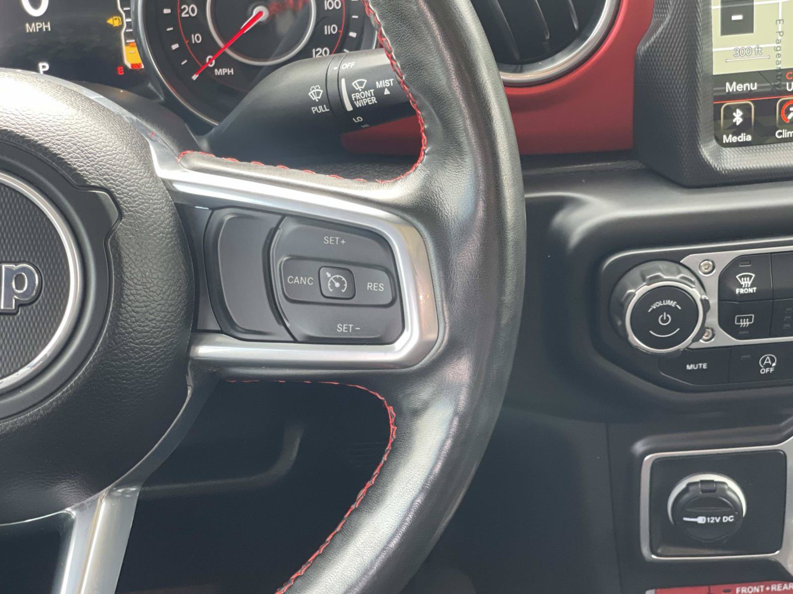 Used 2021 Jeep Gladiator Rubicon AWD/4WD image 10