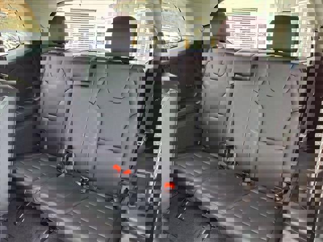 Used 2025 Kia Telluride S image 10