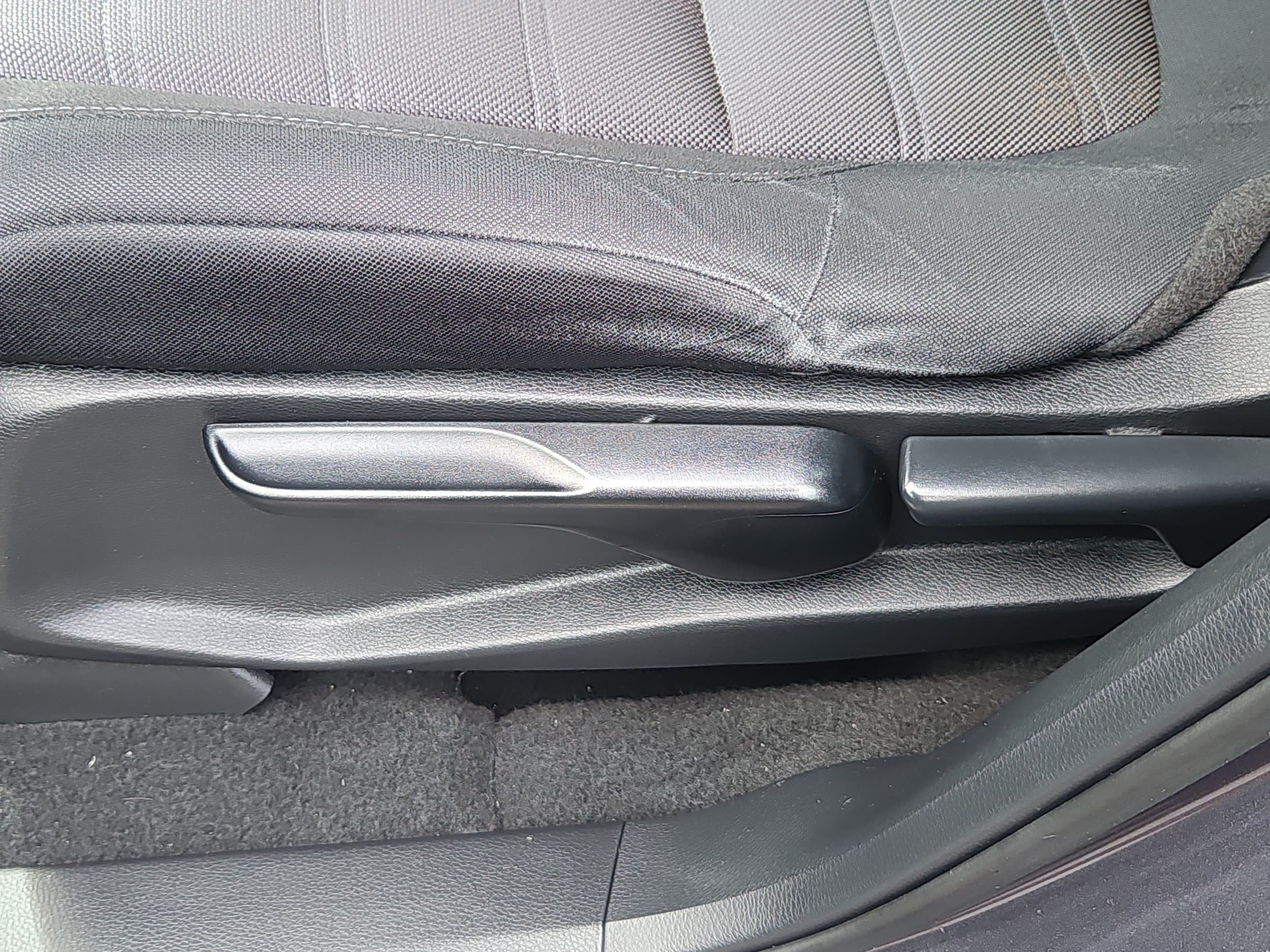 Used 2019 Honda CR-V LX image 10