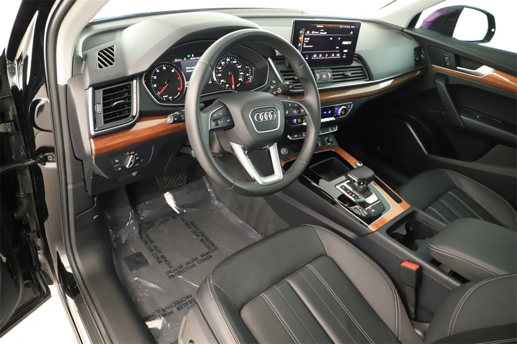 Certified 2023 Audi Q5 2.0T Premium w/ Convenience Package image 15