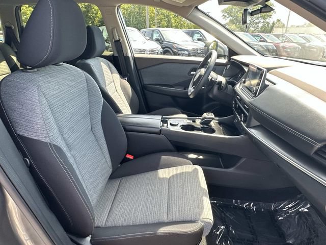 Used 2023 Nissan Rogue SV AWD/4WD image 12