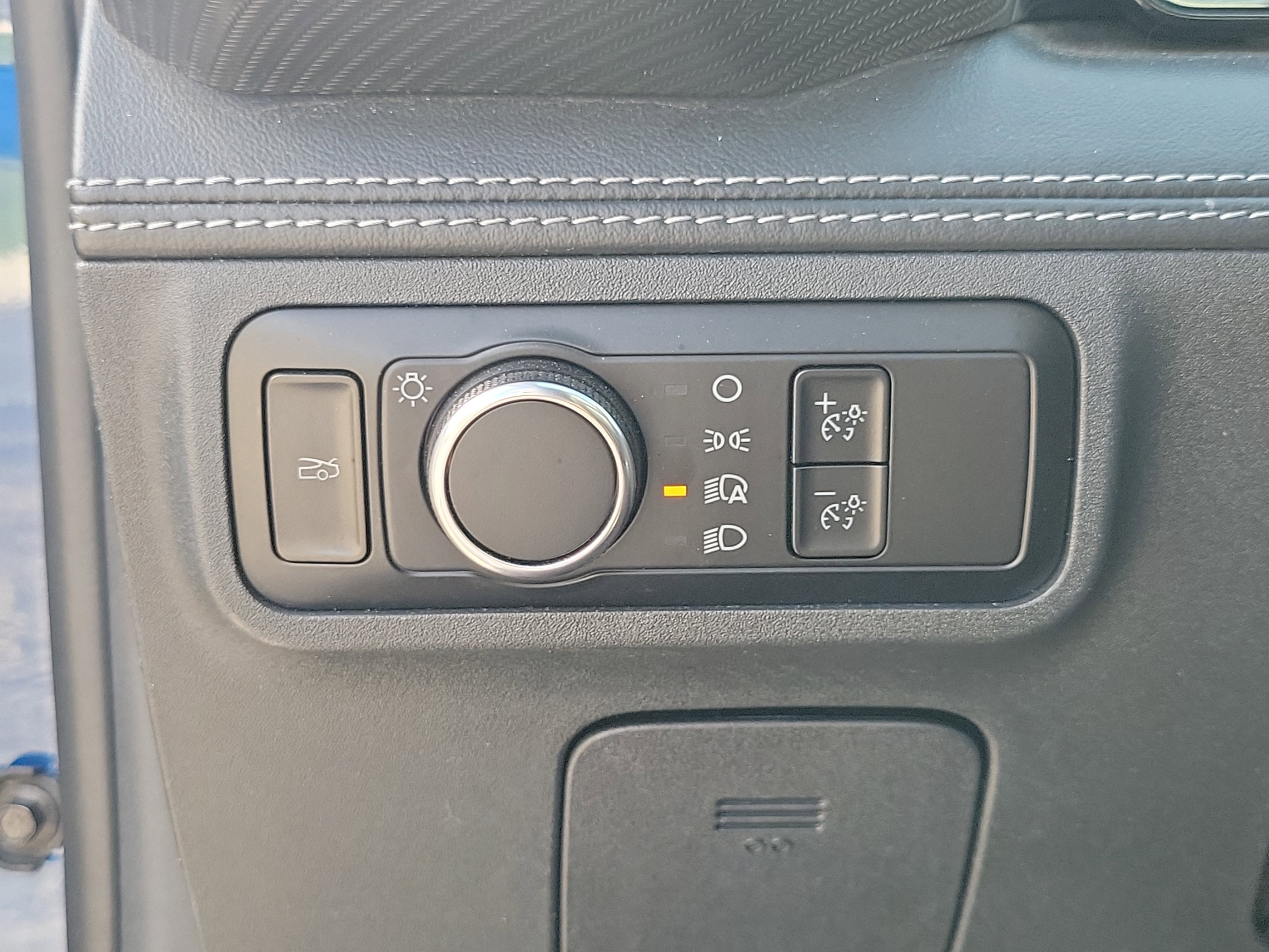 Used 2024 Ford Mustang Premium RWD image 27