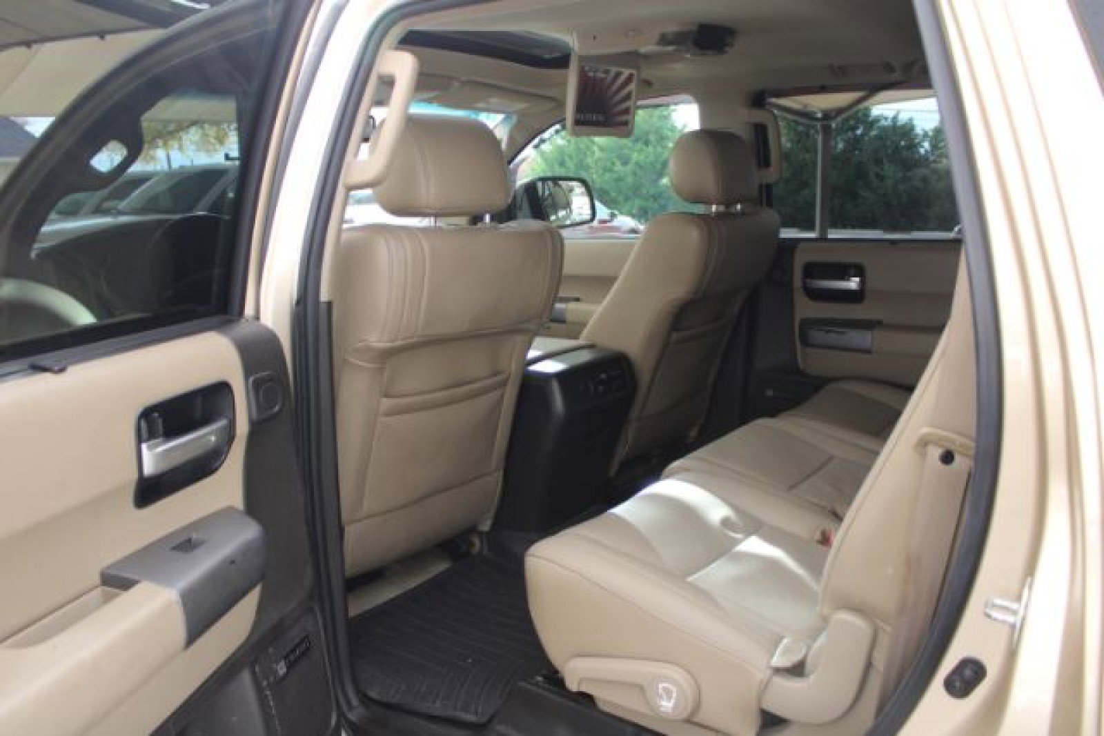 Used 2010 Toyota Sequoia Limited image 16