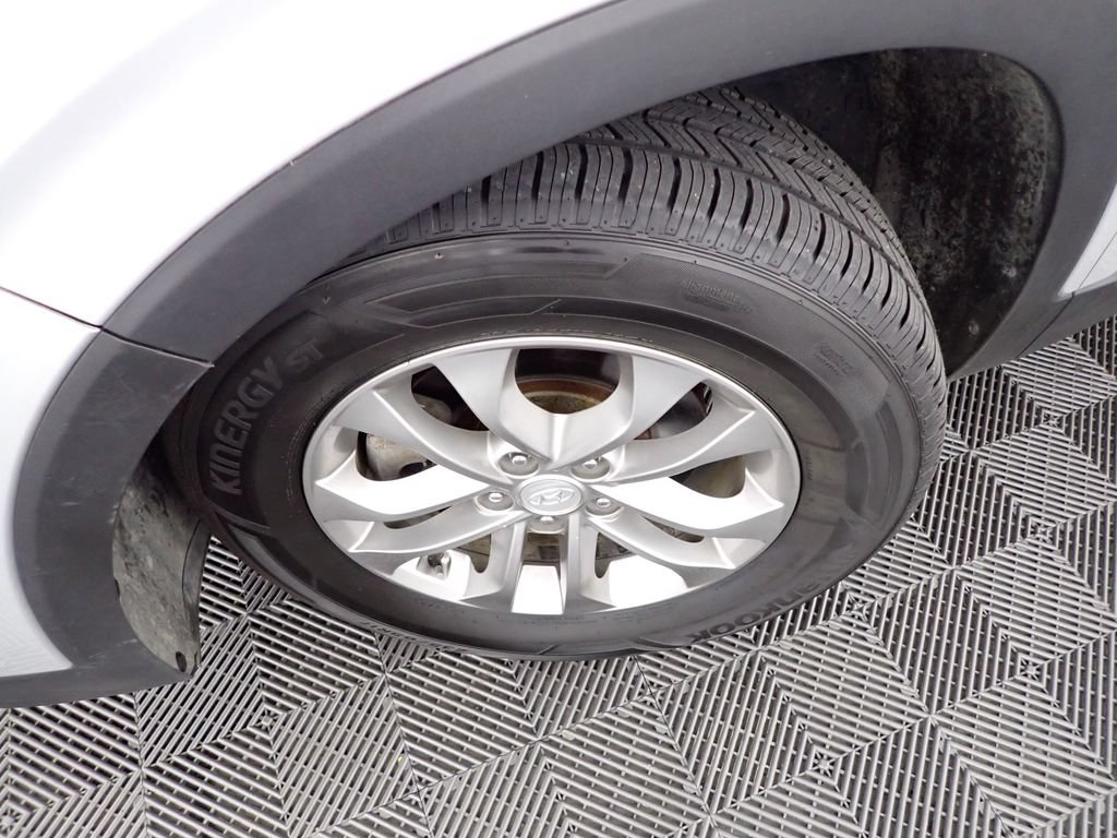 Used 2019 Hyundai Santa Fe SE AWD/4WD image 37