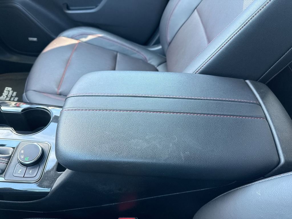 Used 2019 Chevrolet Blazer RS FWD image 21