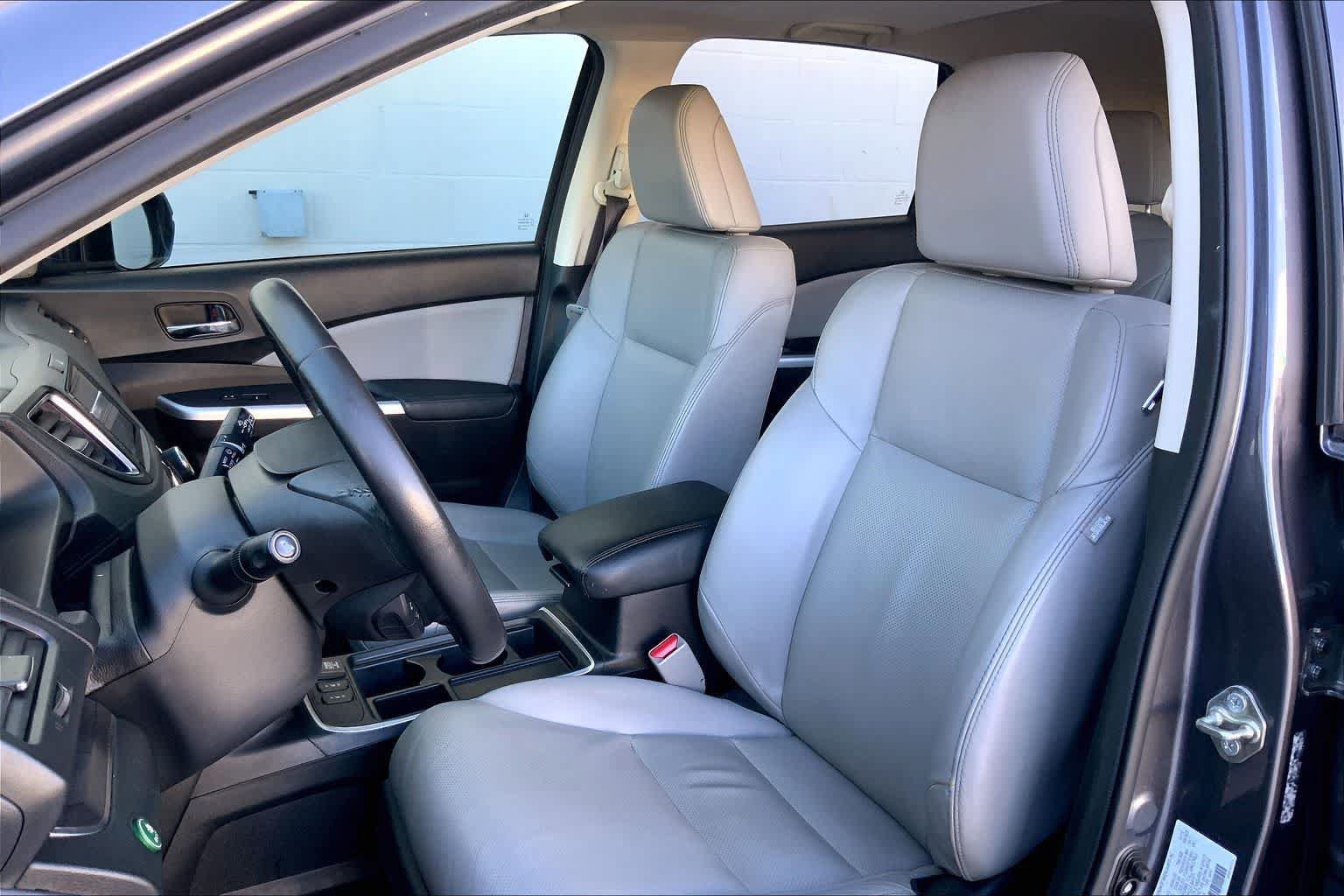 Used 2016 Honda CR-V Touring image 11