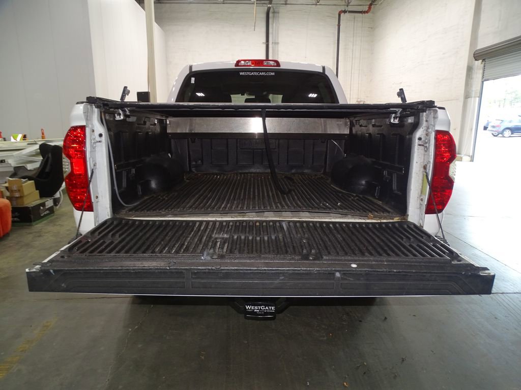 Used 2018 Toyota Tundra Limited image 15