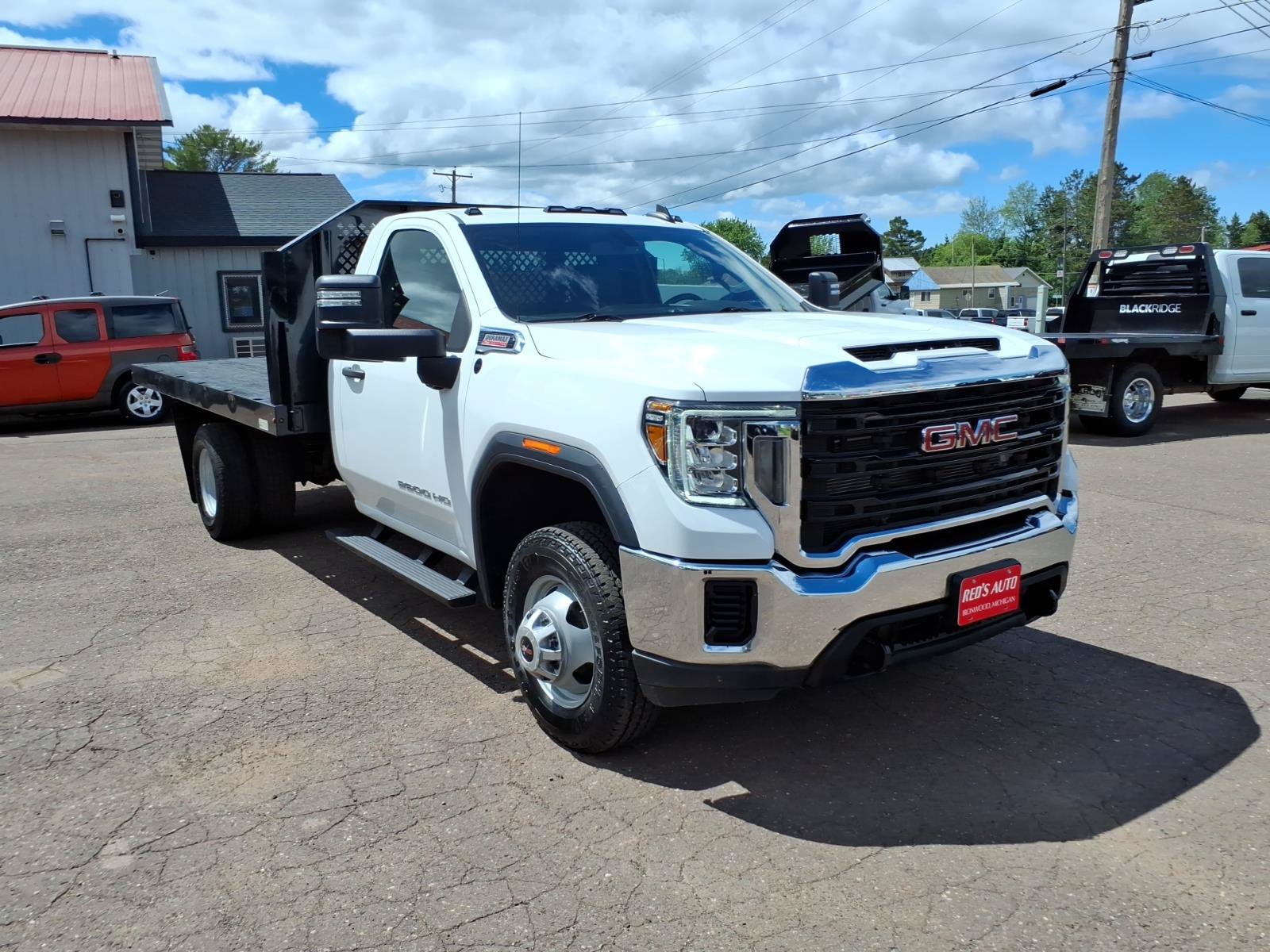 Used 2023 GMC Sierra 3500 Pro w/ Convenience Package AWD/4WD image 8