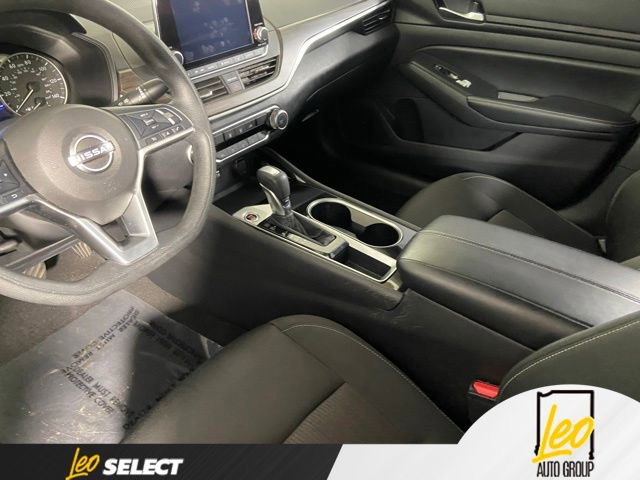 Used 2024 Nissan Altima 2.5 SV FWD image 10