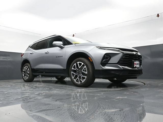Used 2025 Chevrolet Blazer RS AWD/4WD image 52