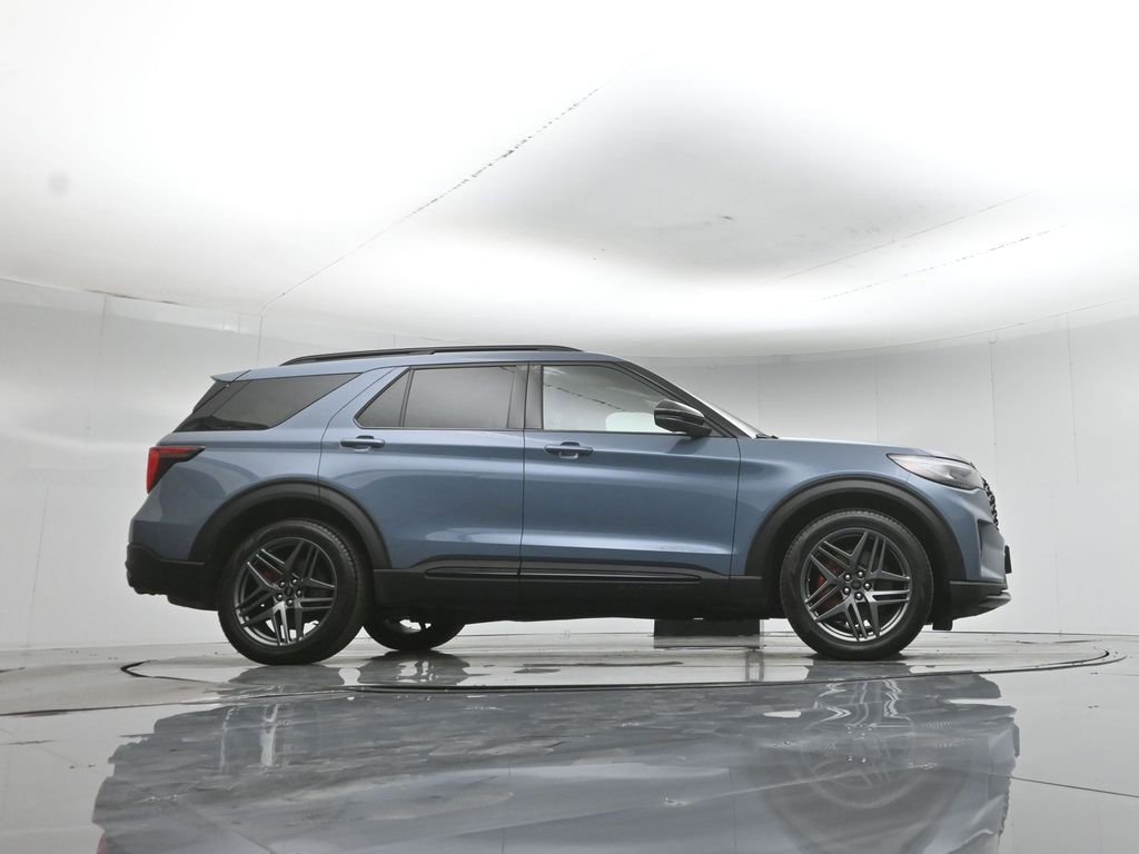 Certified 2025 Ford Explorer ST w/ Sun And Sound Package AWD/4WD image 53