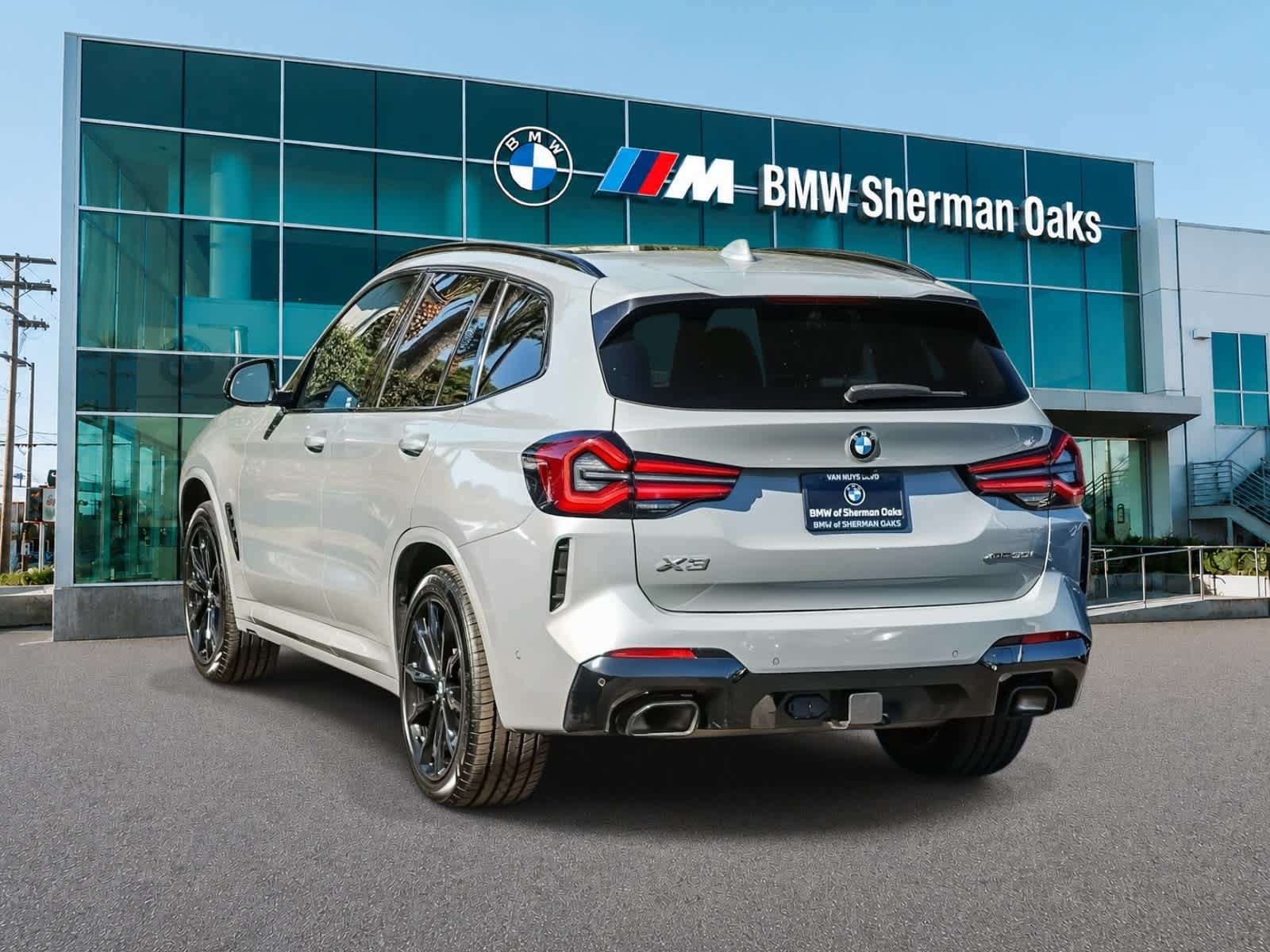 Used 2024 BMW X3 xDrive30i w/ Premium Package AWD/4WD image 6