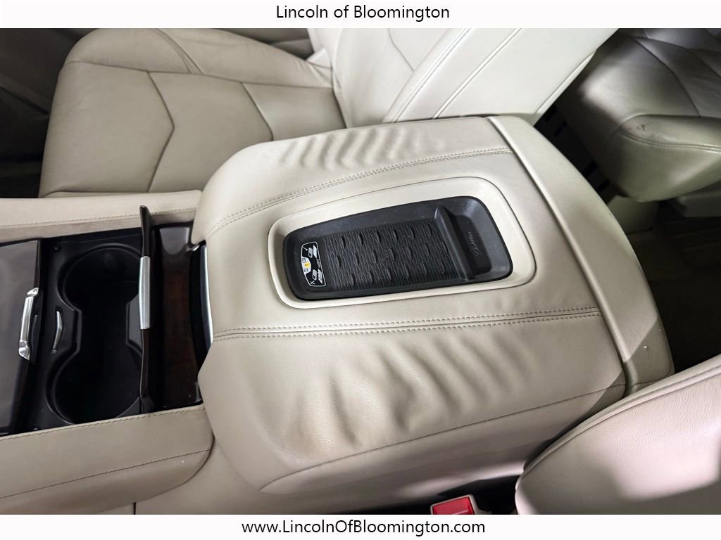 Used 2015 Cadillac Escalade ESV Luxury image 35