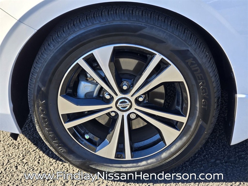 Used 2023 Nissan Sentra SV image 9