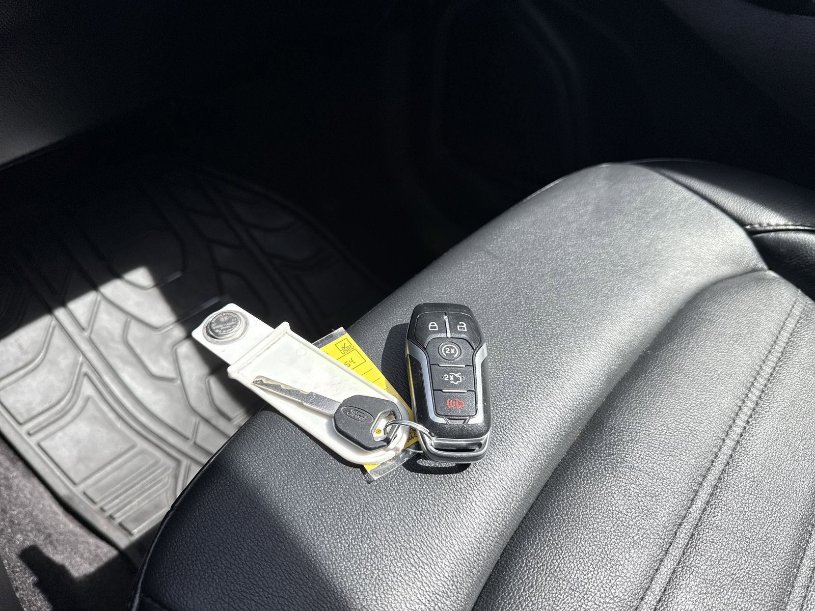 Used 2016 Ford Edge SEL w/ Equipment Group 201A AWD/4WD image 41