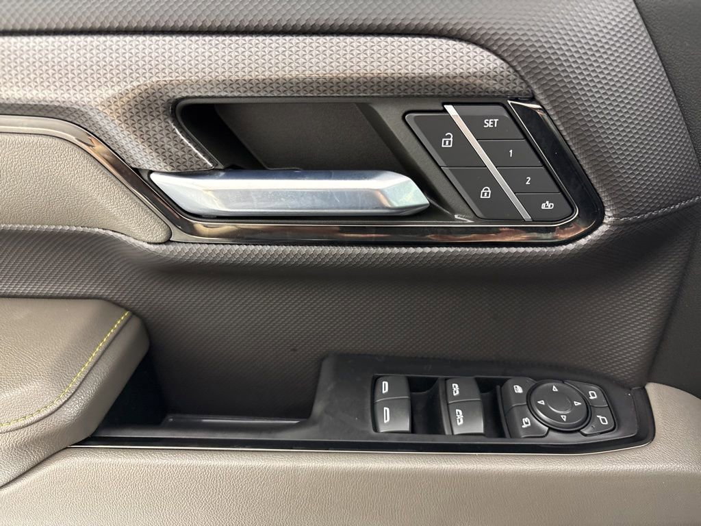 Used 2022 Chevrolet Silverado 1500 ZR2 image 29