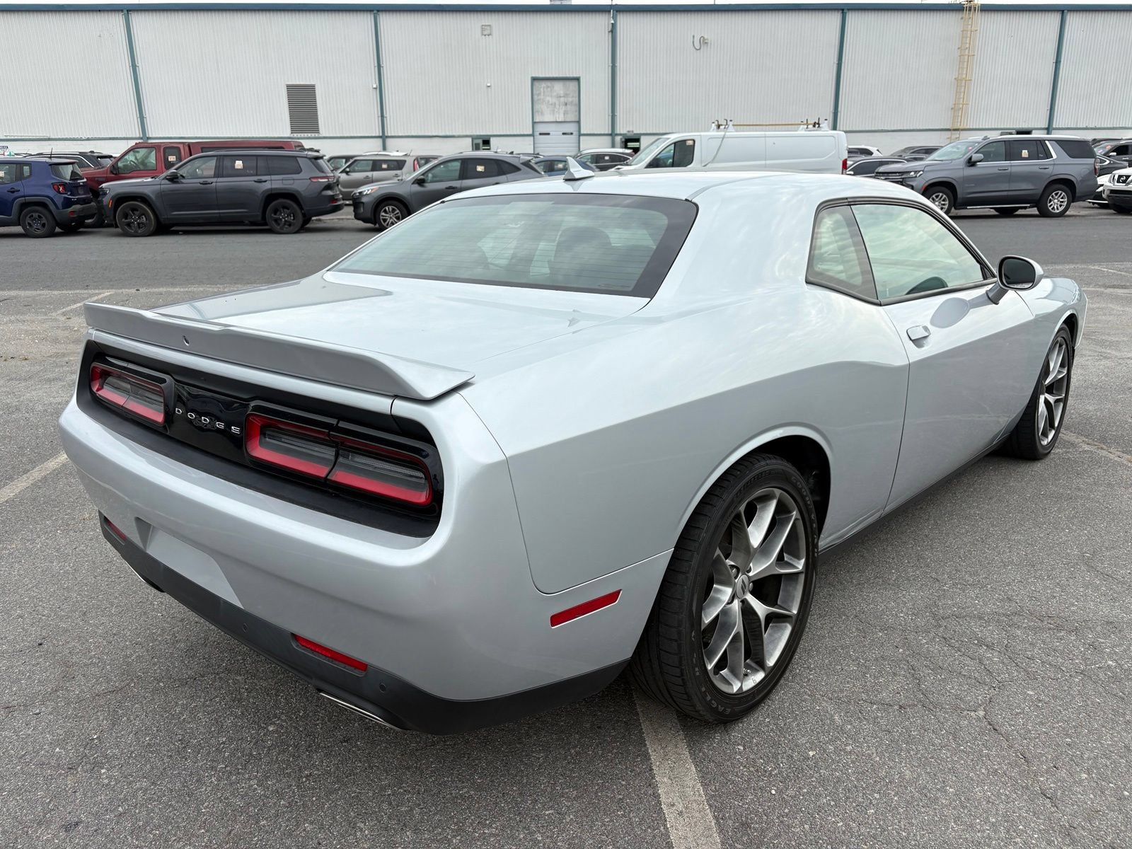Used 2022 Dodge Challenger GT RWD image 3